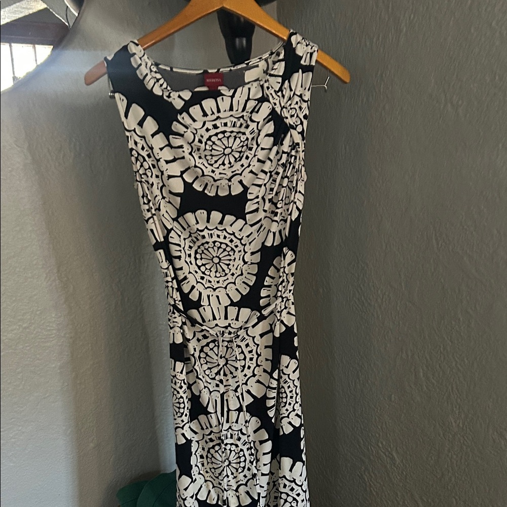 Merona Black and White Sleeveless Midi Dress with Medallion Print